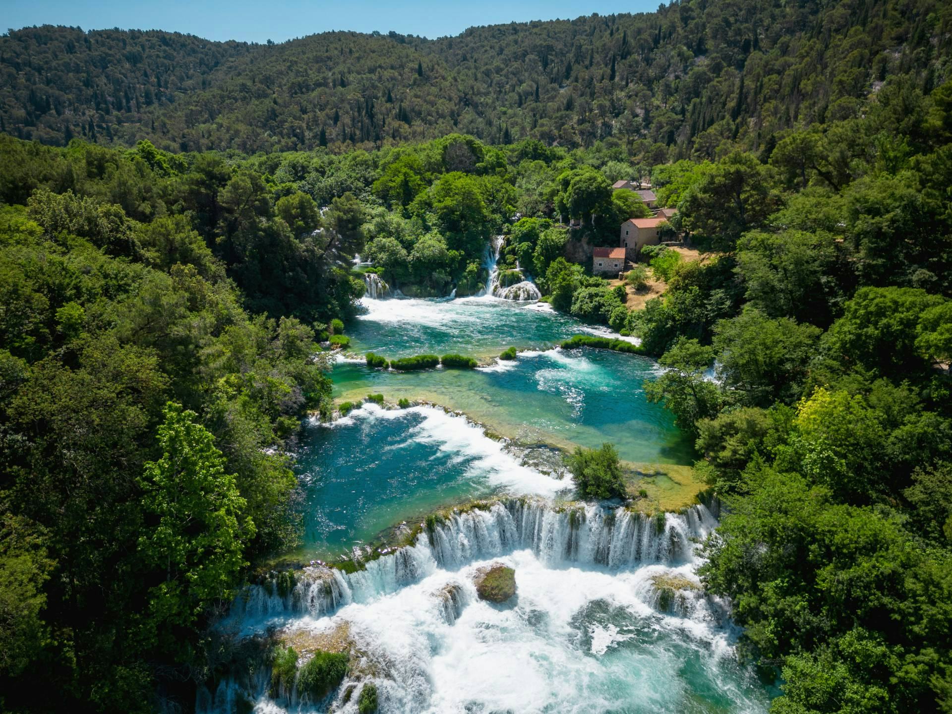 We will stay in the park for 2.5 h, so you can choose to explore it on your own or go on a guided tour. Enjoy the waterfall pools, take photos and find hidden paths in this place full of unique flora and fauna.